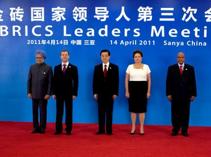 BRICS: “Sejamos realistas: estamos exigindo o impossível?”